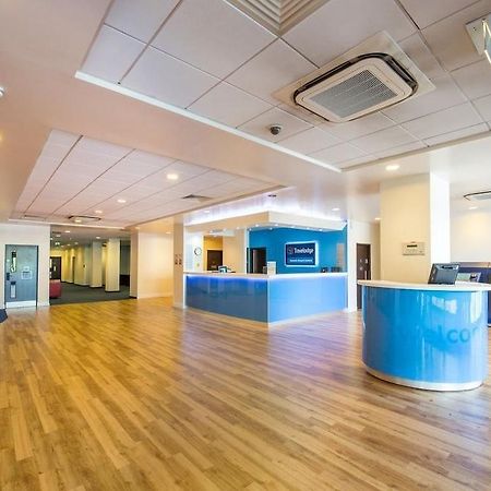 Mercure London Gatwick Airport Horley Zewnętrze zdjęcie