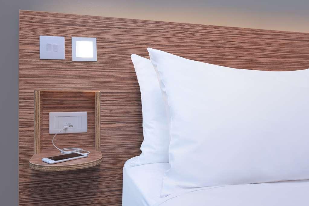 Mercure London Gatwick Airport Horley Pokój zdjęcie