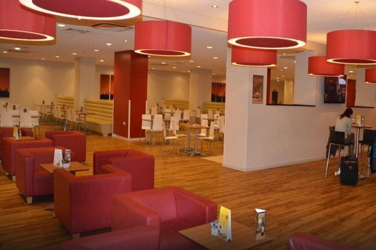 Mercure London Gatwick Airport Horley Zewnętrze zdjęcie