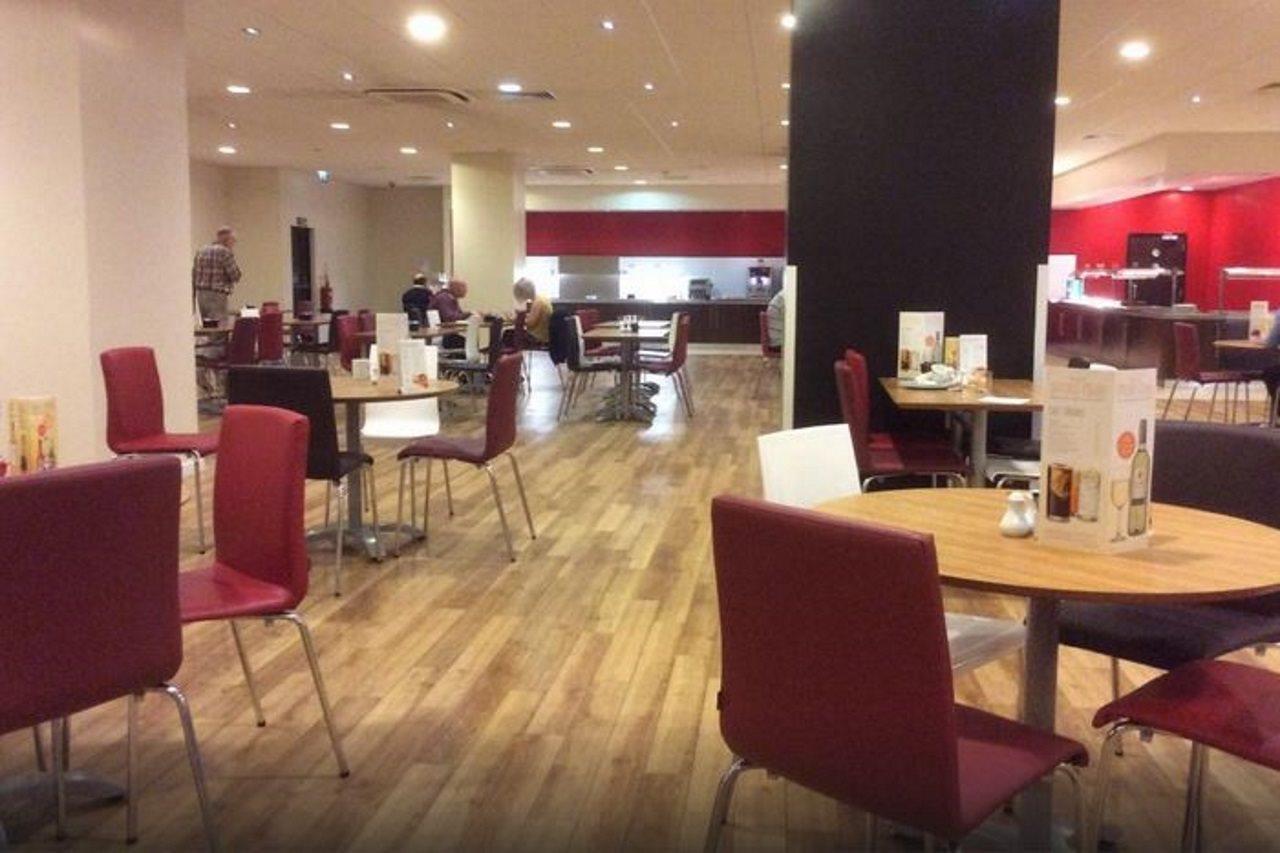 Mercure London Gatwick Airport Horley Zewnętrze zdjęcie