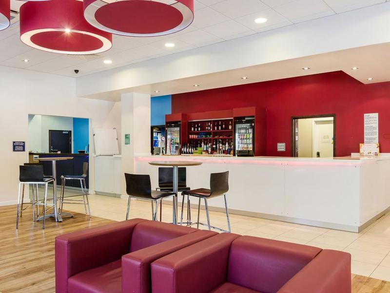 Mercure London Gatwick Airport Horley Zewnętrze zdjęcie