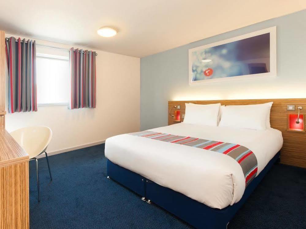 Mercure London Gatwick Airport Horley Zewnętrze zdjęcie